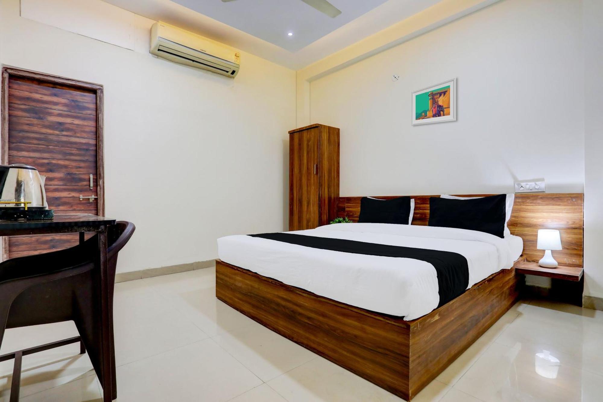 Hotel O Sb 47 إندور المظهر الخارجي الصورة